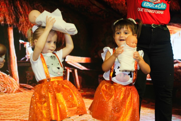 Apresentações de Natal (1ª Noite)