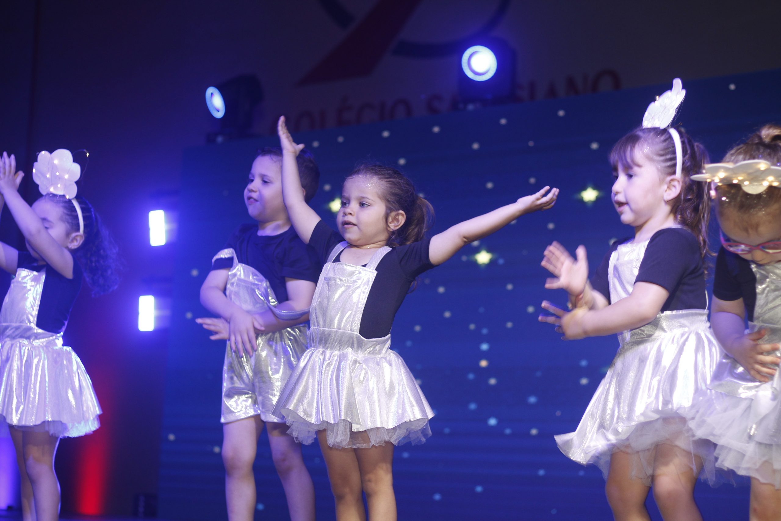 Apresentações de Natal (1ª Noite)