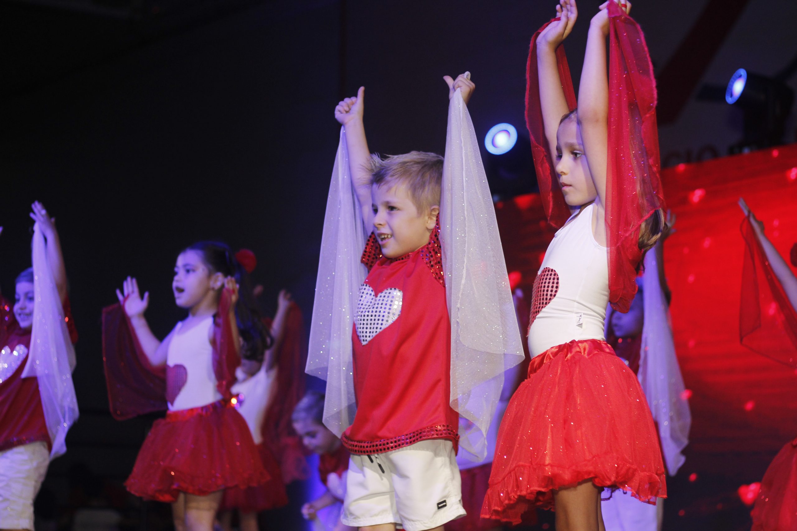 Apresentações de Natal (1ª Noite)