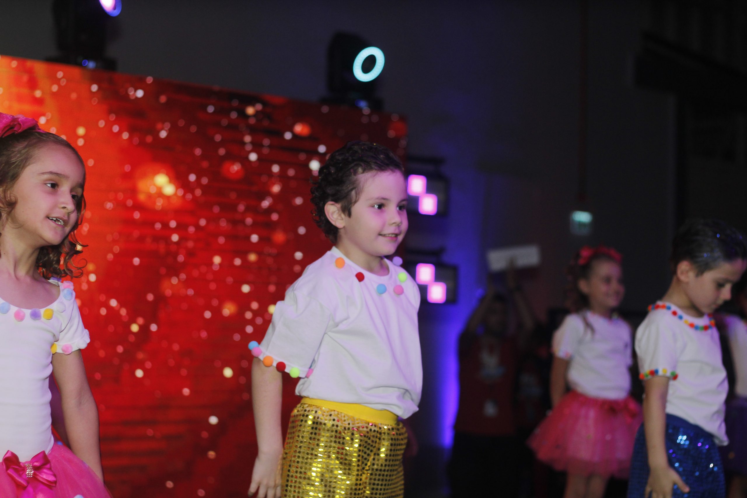 Apresentações de Natal (1ª Noite)