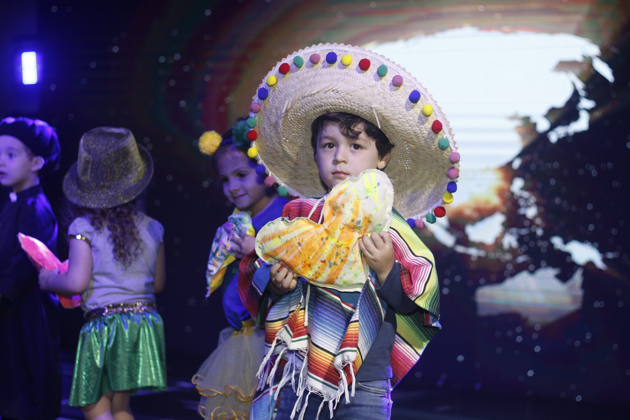 Apresentações de Natal (1ª Noite)