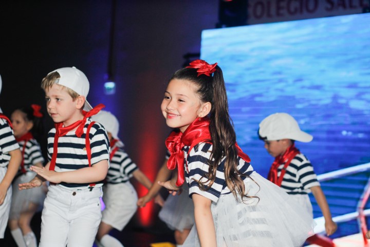 Apresentações de Natal (1ª Noite)