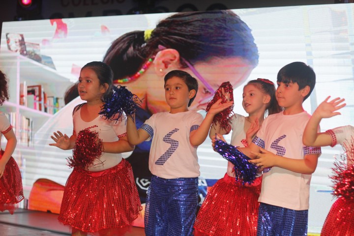 Apresentações de Natal (1ª Noite)