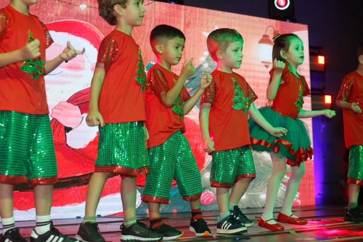 Apresentações de Natal (1ª Noite)