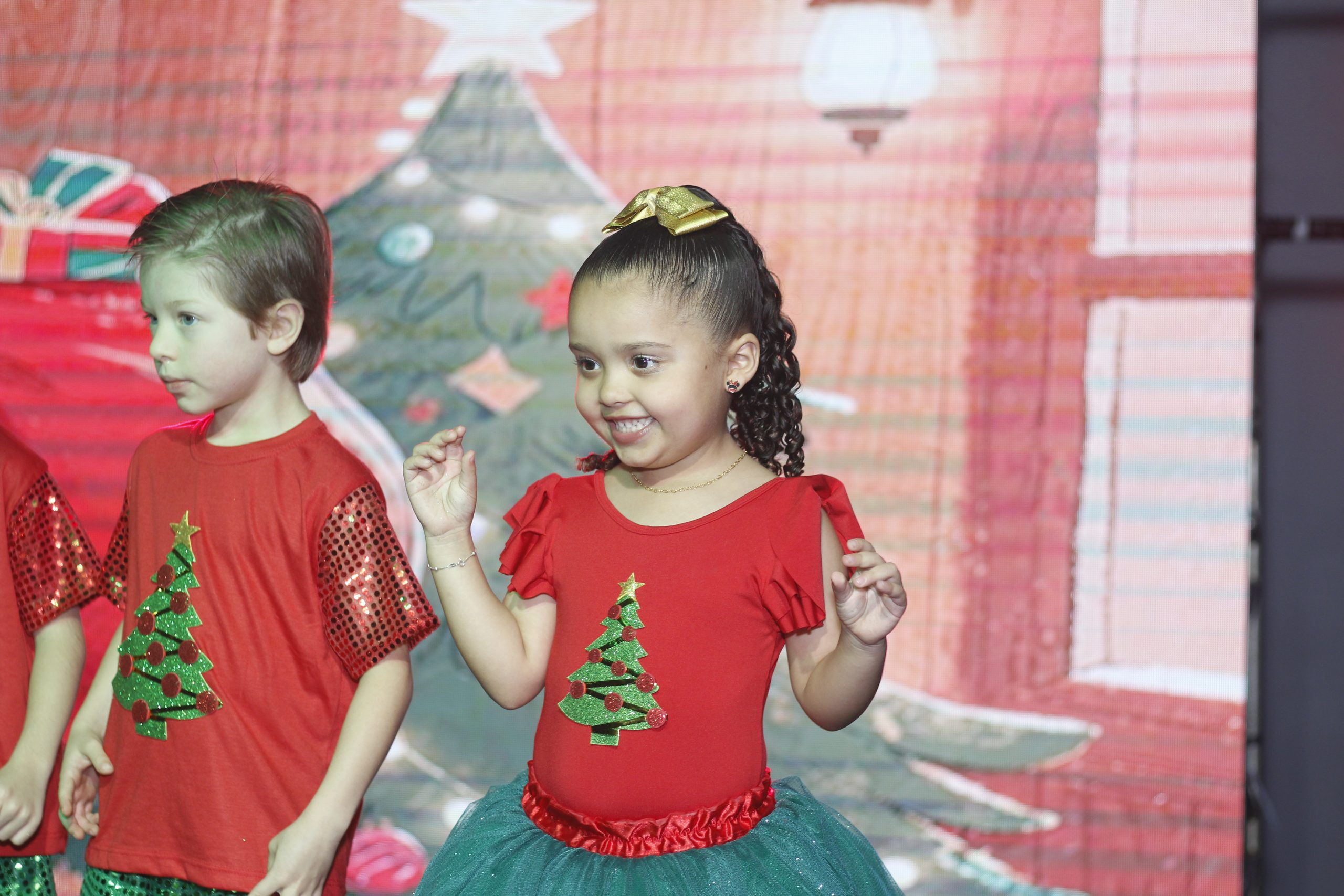 Apresentações de Natal (1ª Noite)