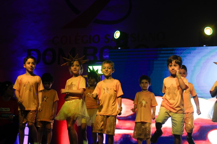 Apresentações de Natal (1ª Noite)