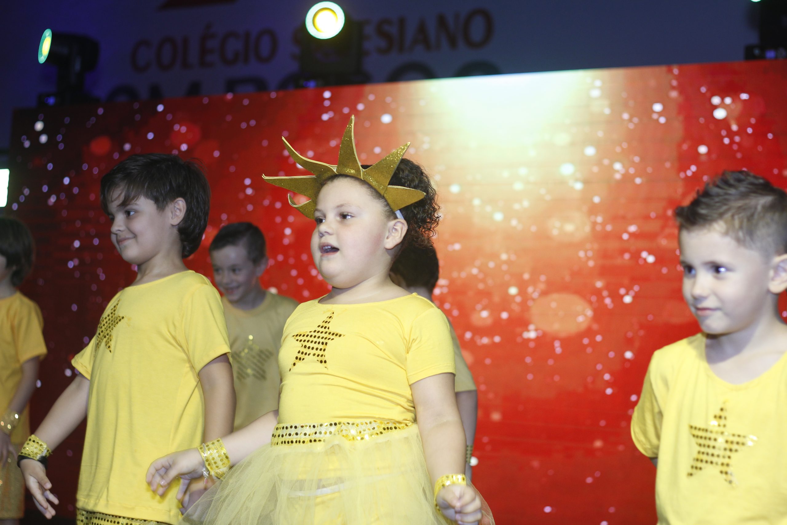 Apresentações de Natal (1ª Noite)