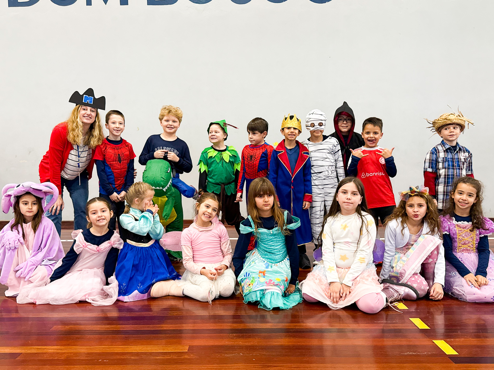 Festa Cultural e Literária 2025: Desfile de Cosplays Literários