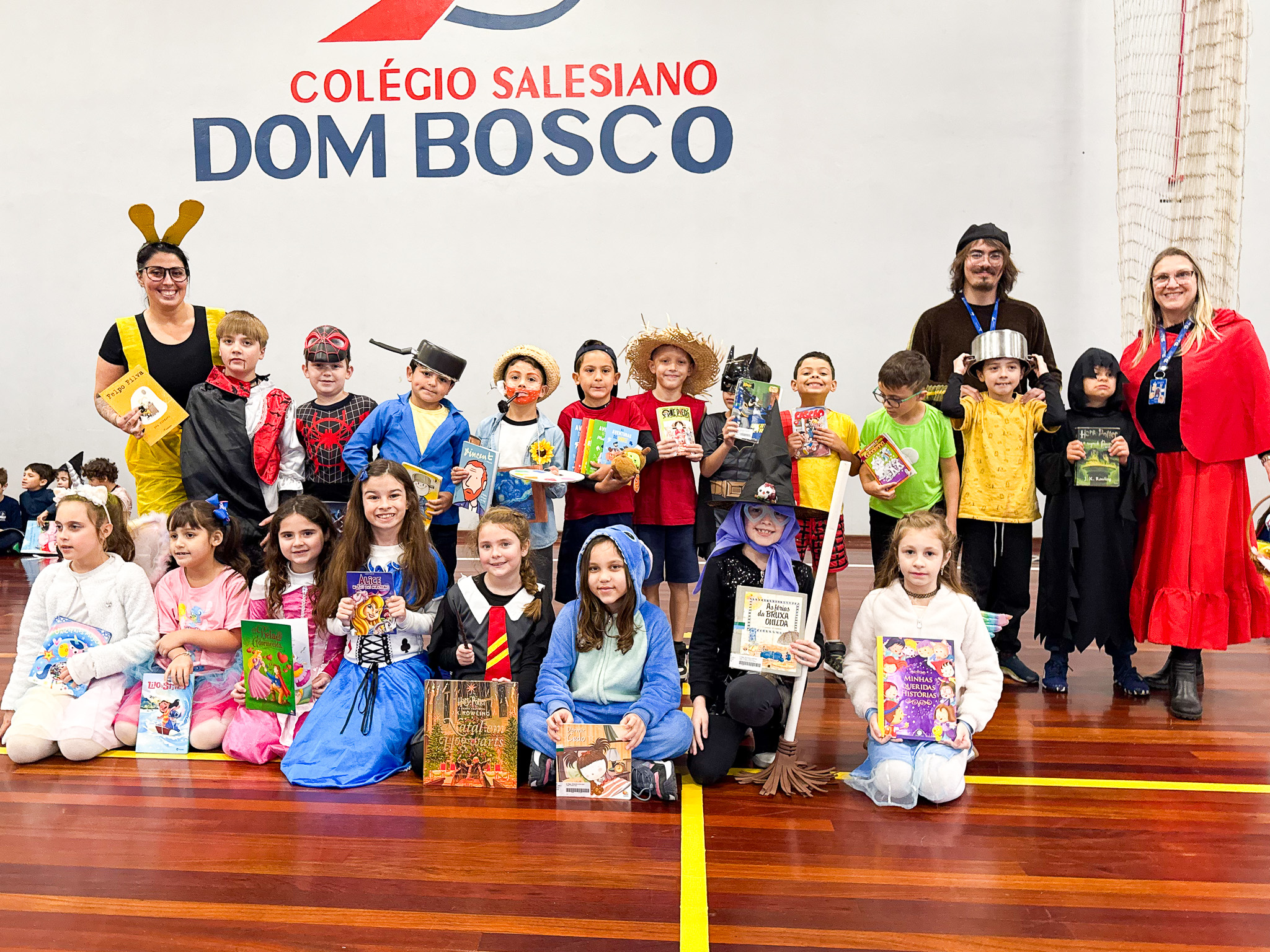 Festa Cultural e Literária 2025: Desfile de Cosplays Literários