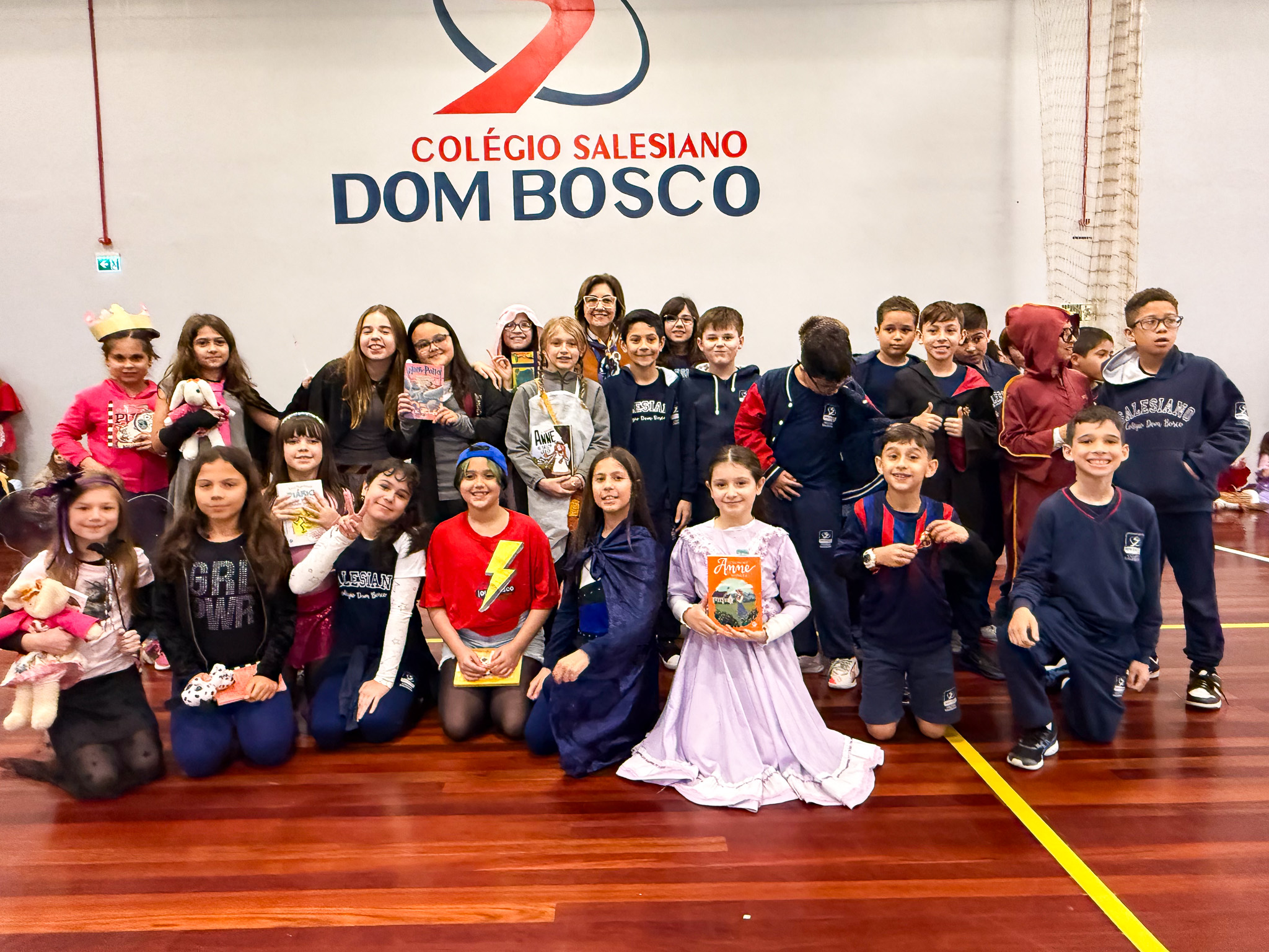 Festa Cultural e Literária 2025: Desfile de Cosplays Literários