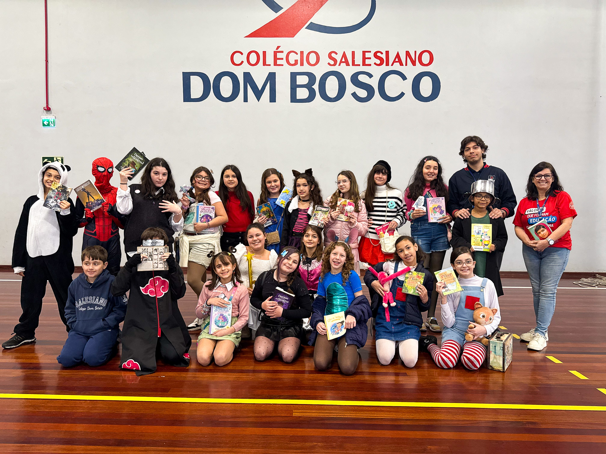 Festa Cultural e Literária 2025: Desfile de Cosplays Literários