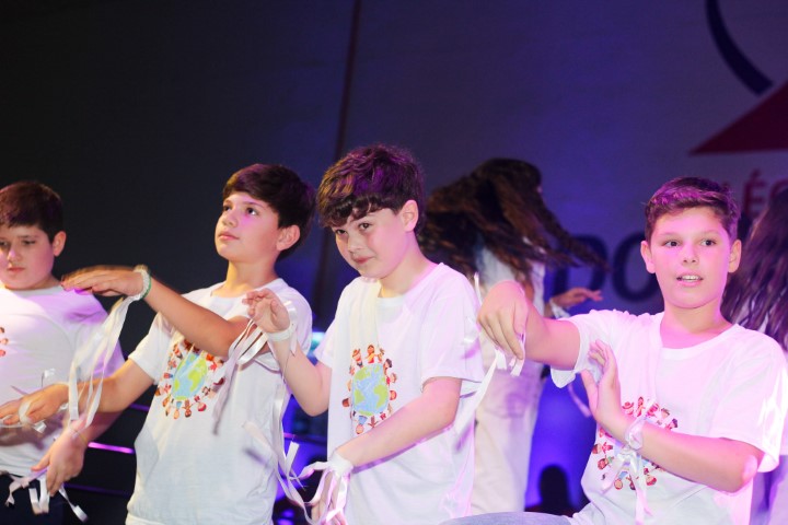 Apresentações de Natal (4ª Noite)