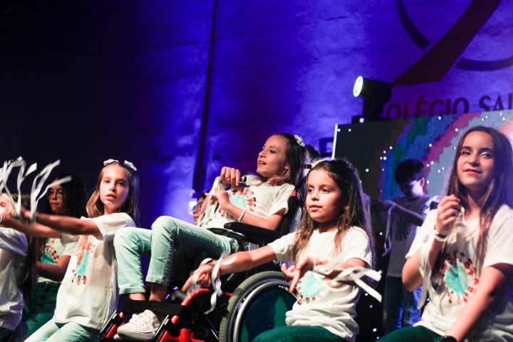 Apresentações de Natal (4ª Noite)