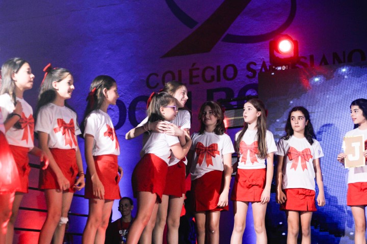 Apresentações de Natal (4ª Noite)